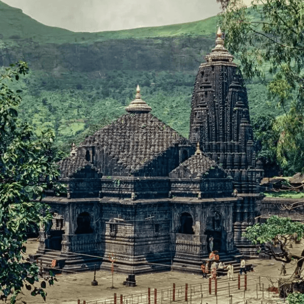 Simhastha Kumbh Mela 2027: Complete Travel & Stay Guide for Nashik